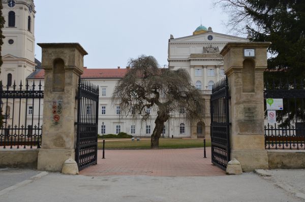 Hétvégi nyitva tartás