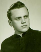 Hálaadás a vasmisés Konrád atyáért