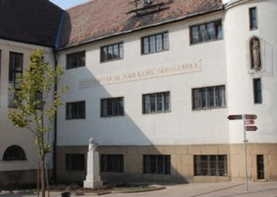 Ciszterci Rend Nagy Lajos Gimnáziuma