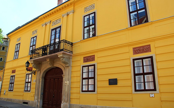 Pécsi szálláshely